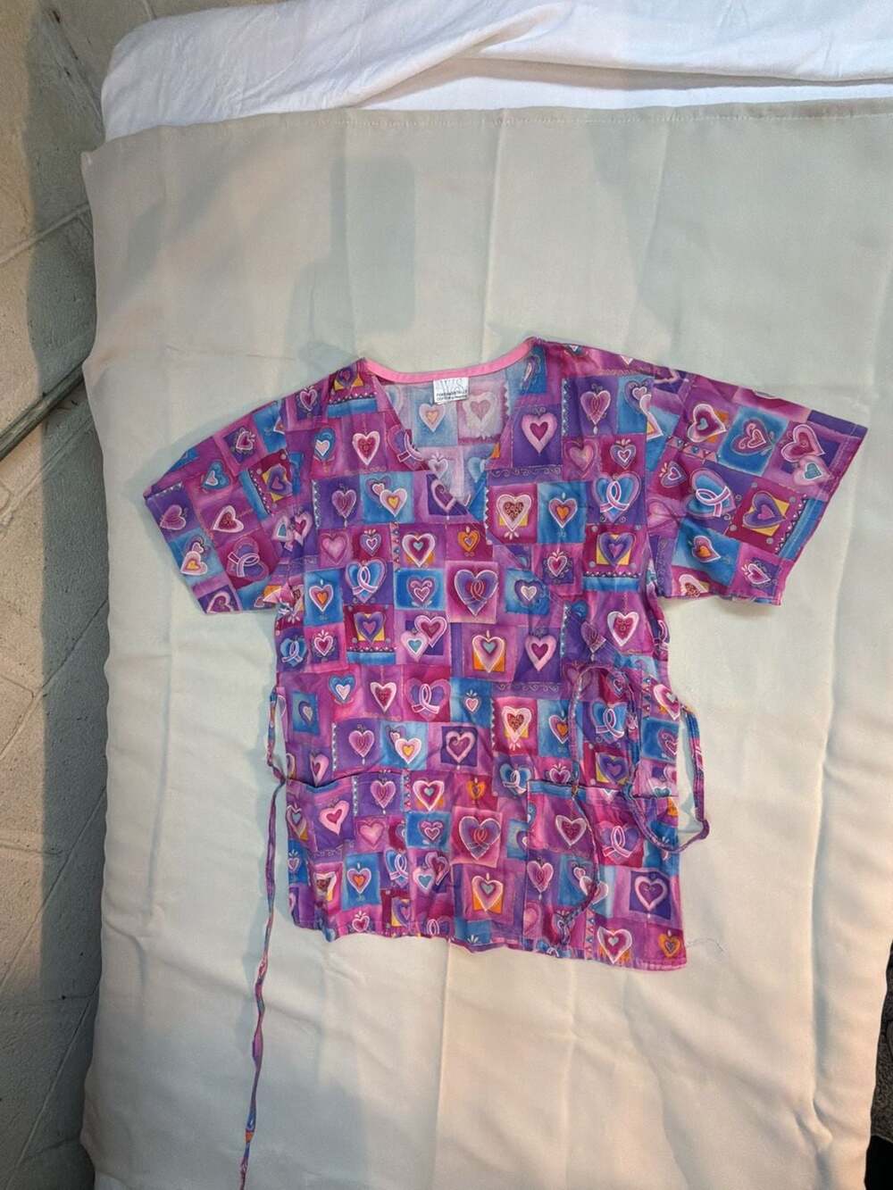 White Swan Fundamentals Cotton V-Neck Scrub Top with Heart Pattern